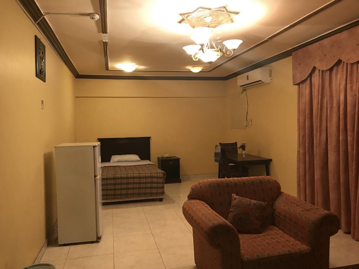 Al Musafer Hotel Riyadh 利雅德 外观 照片